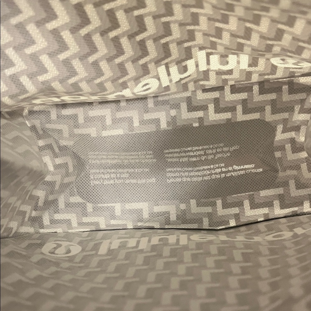 Lululemon Red, Black, and Gray Bags - Picture 16 of 17